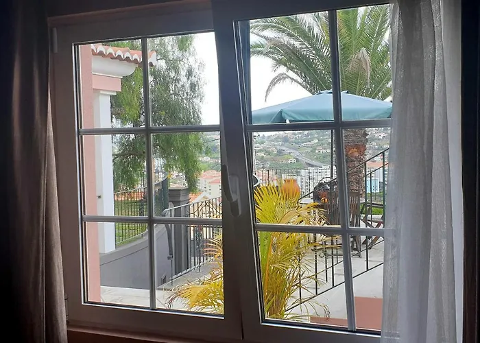 By Casa Da Quinta * Funchal (Madeira)